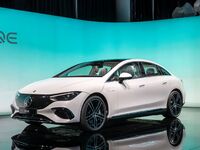 Mercedes Eqe