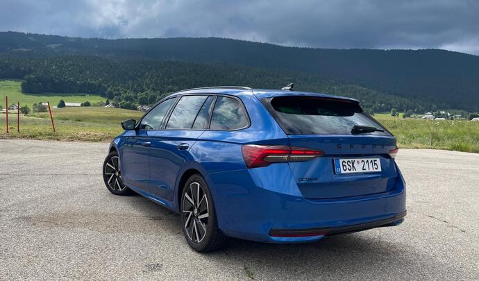 Premières images et impressions de conduite de la Skoda Octavia Combi restylée